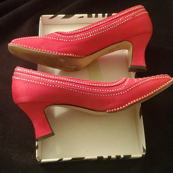 Sophicated style Elegant embellished beaded Shoes - Picture 6 of 6